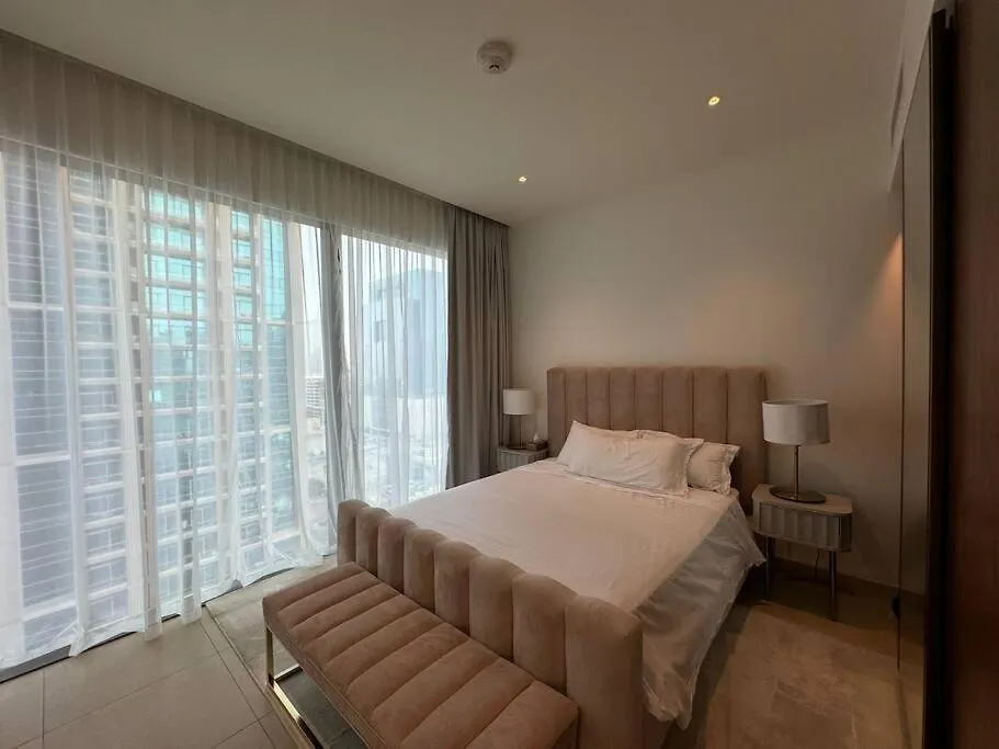 두바이 Lux 2Br In Marina Gate With Stunning Views 아파트 아랍에미리트